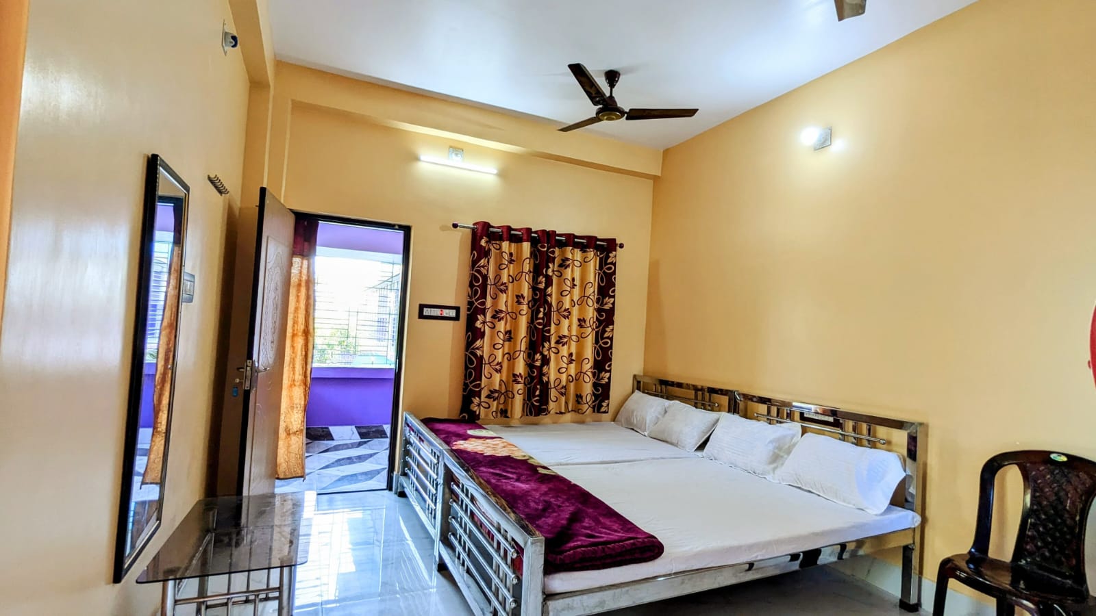 hotel-img