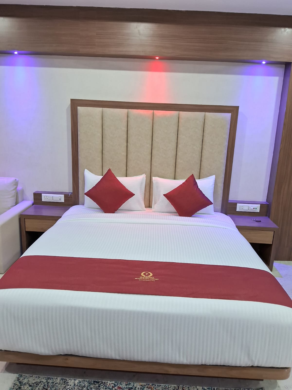 hotel-img
