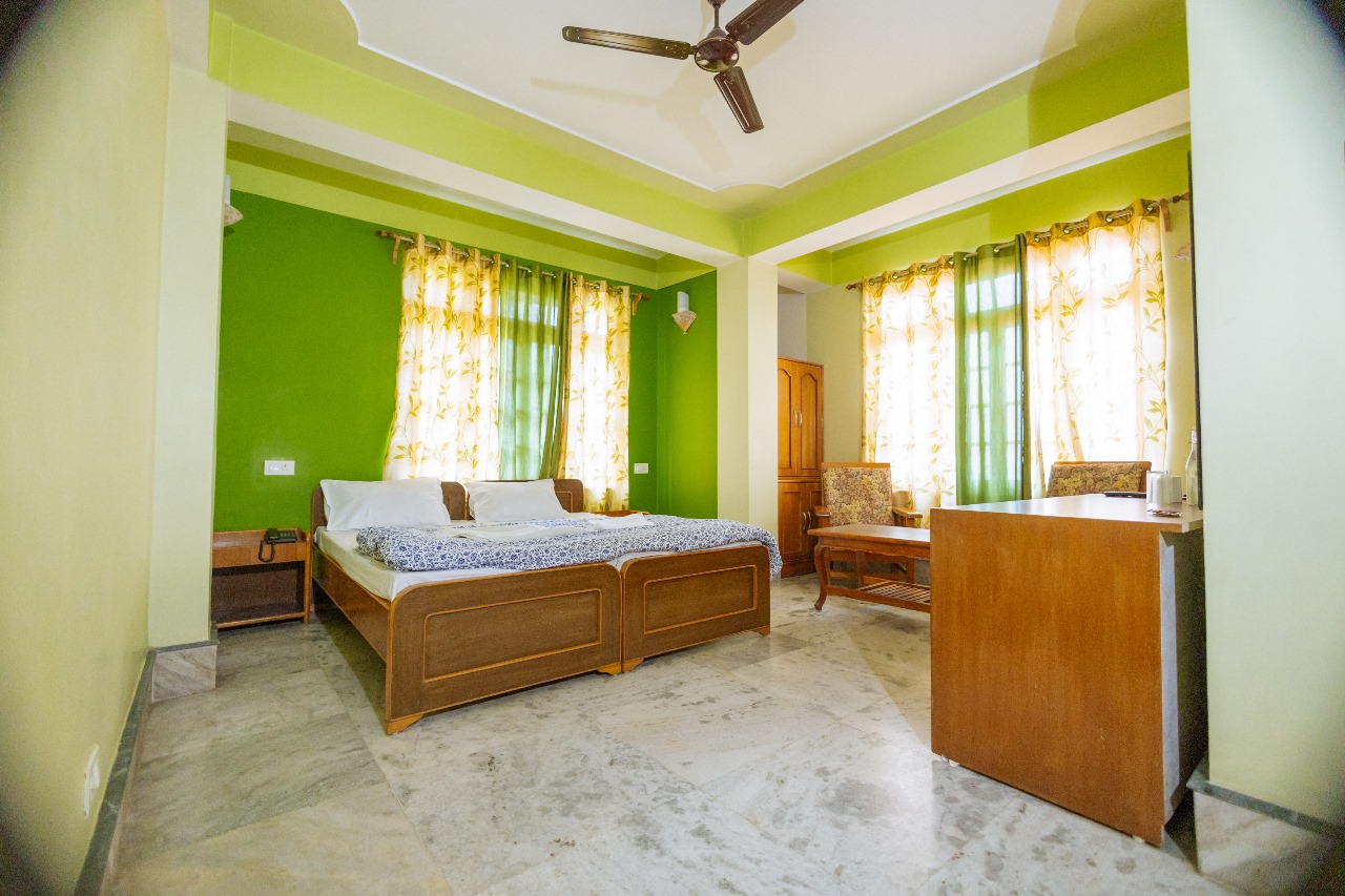 hotel-img