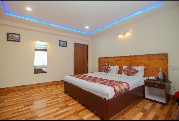 hotel-img