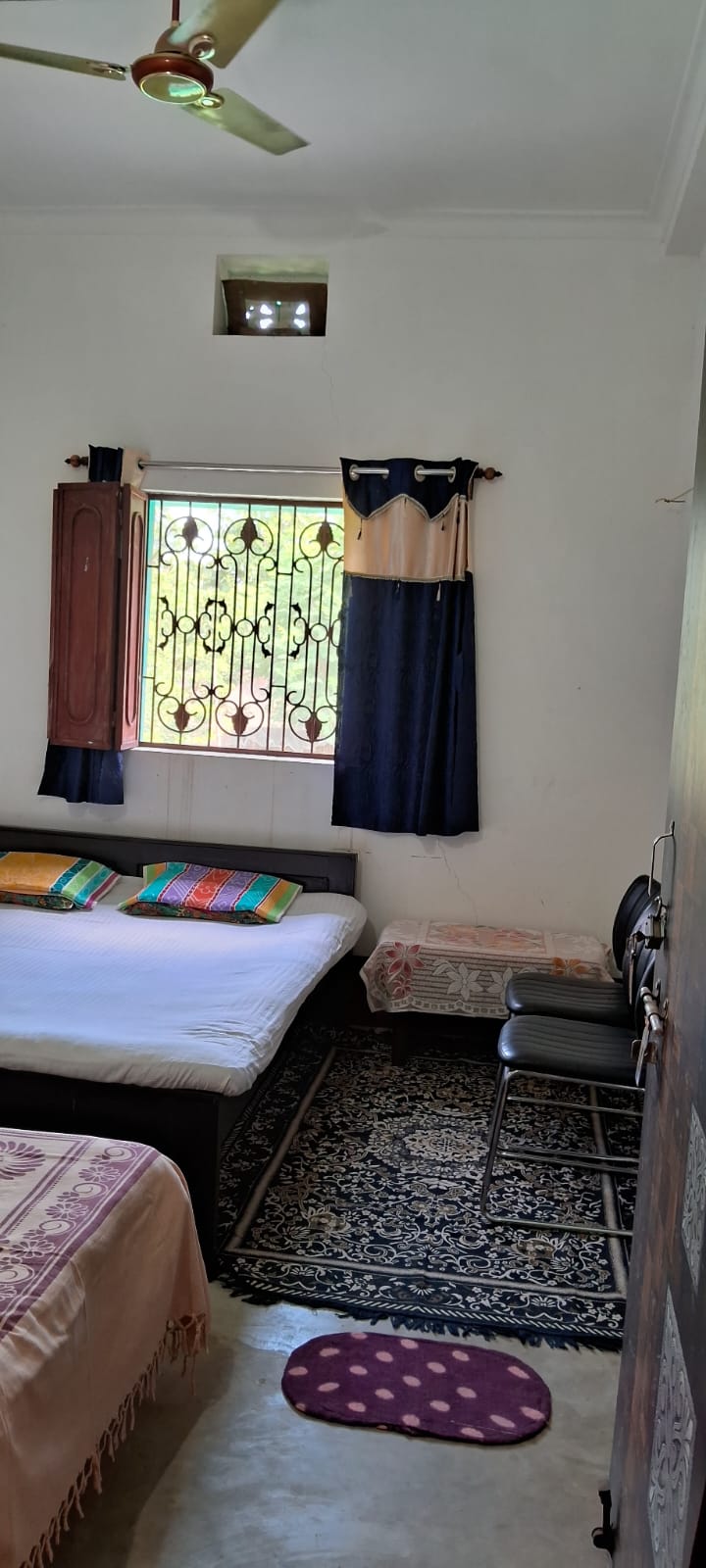 hotel-img